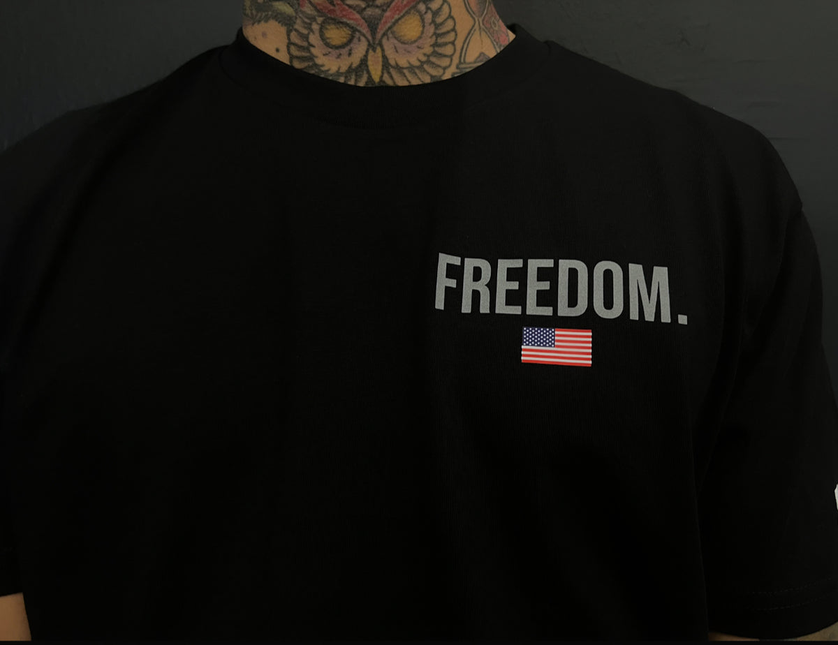 MEN'S RPG "FREEDOM 26" GRAPHIC TEE (NEW)
