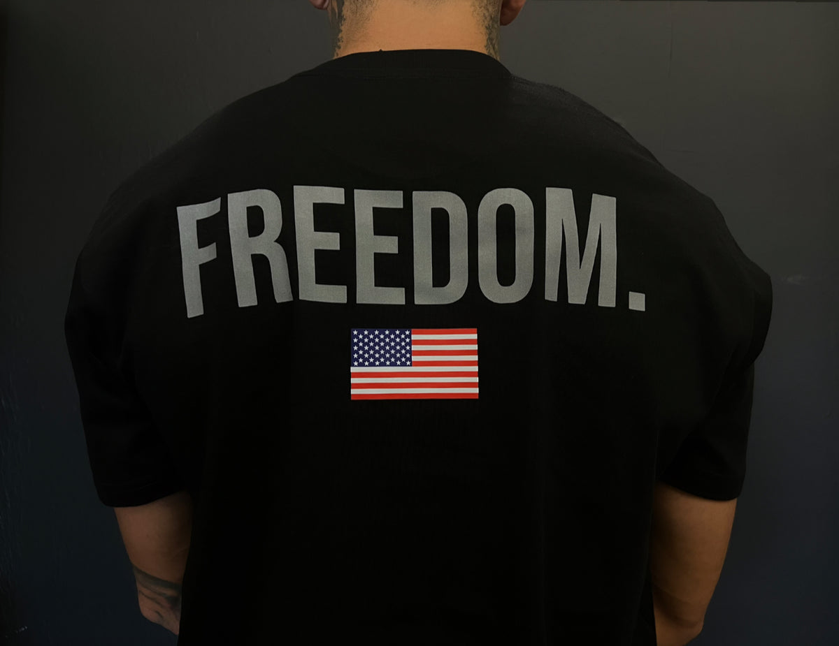 MEN'S RPG "FREEDOM 26" GRAPHIC TEE (NEW)