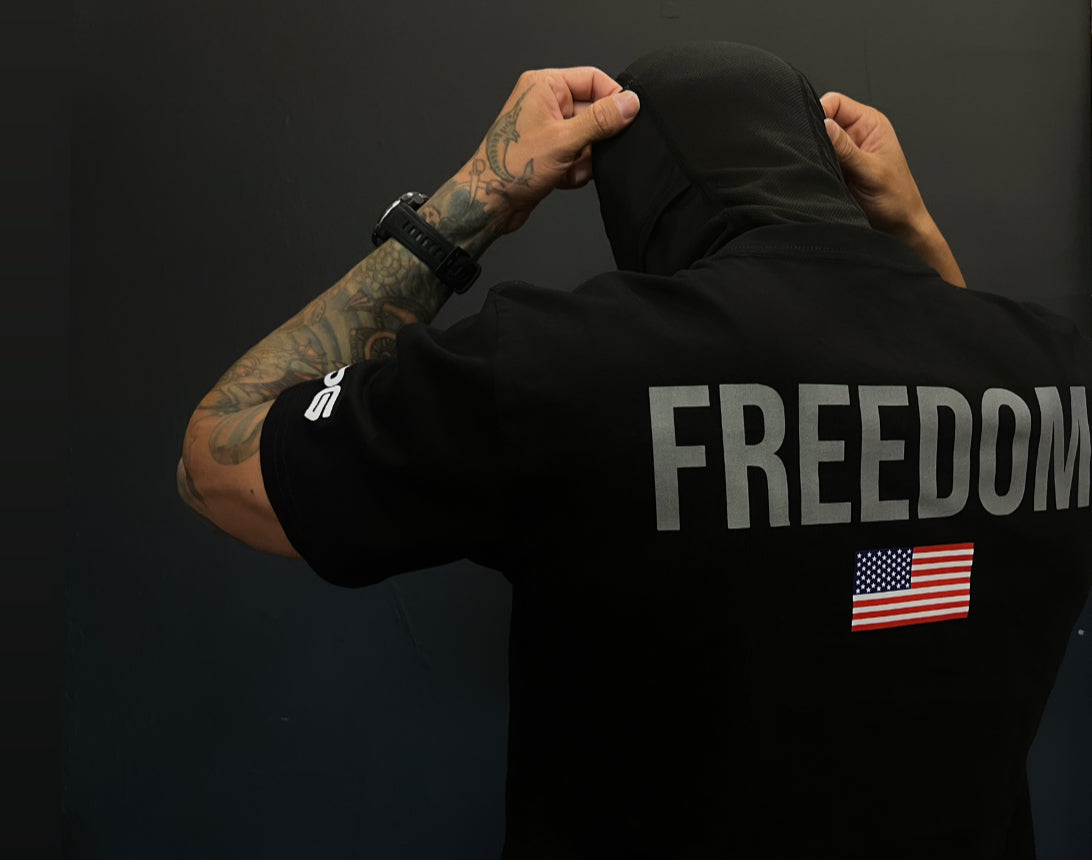 MEN'S RPG "FREEDOM 26" GRAPHIC TEE (NEW)