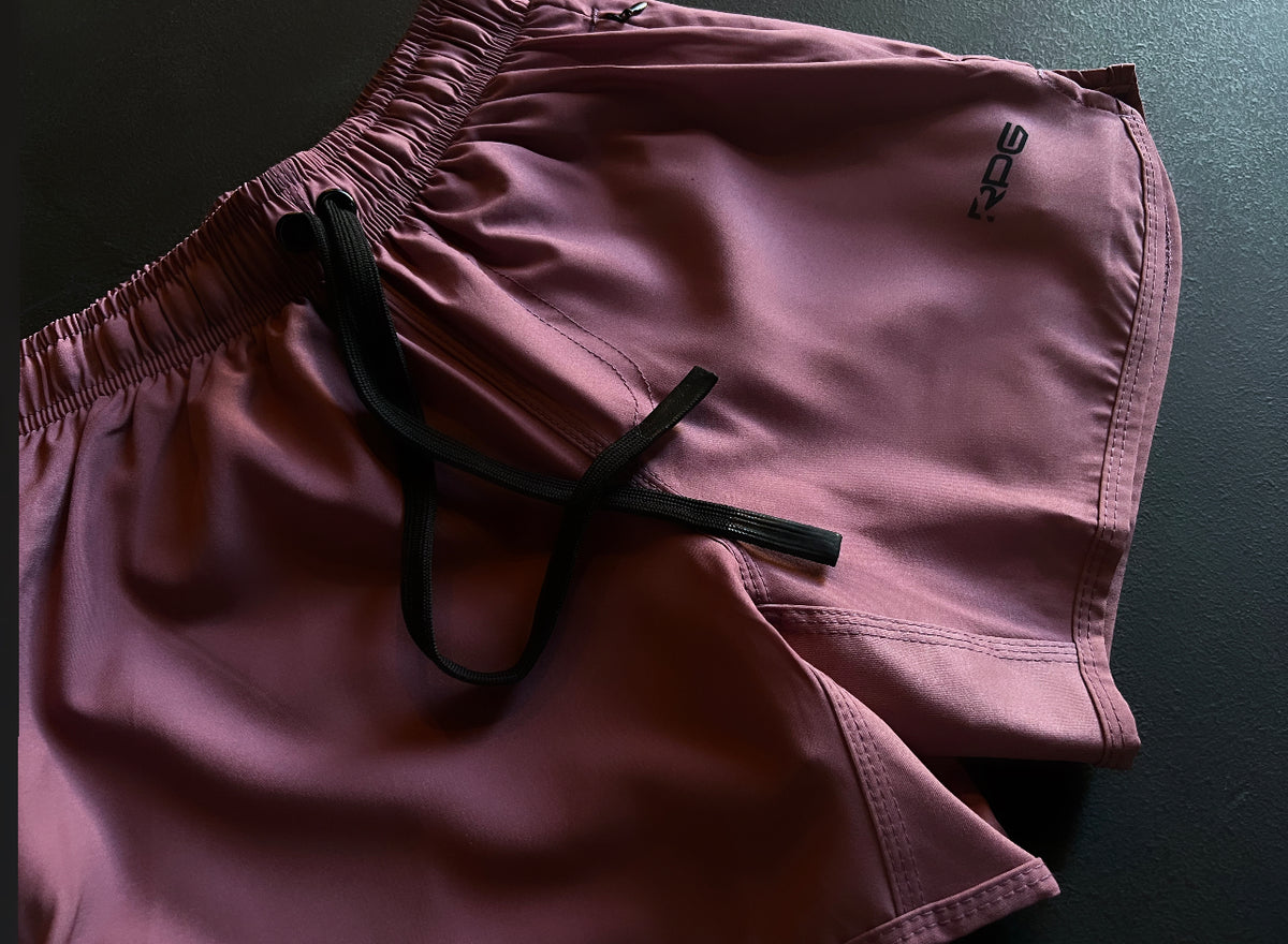 WOMEN&#39;S PERFORMANCE SHORTS- MAUVE